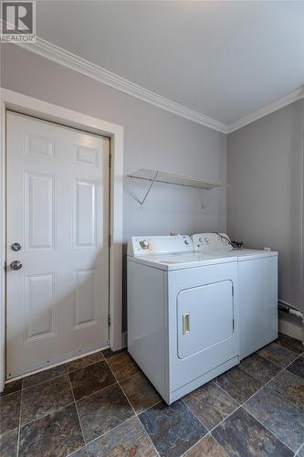 92 Brazil Street, St. John'S, NL - Indoor Photo Showing Laundry Room