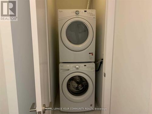 343 - 15 Merchant'S Wharf Way, Toronto (Waterfront Communities), ON - Indoor Photo Showing Laundry Room