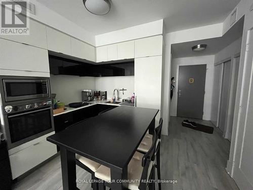 343 - 15 Merchant'S Wharf Way, Toronto (Waterfront Communities), ON - Indoor Photo Showing Kitchen