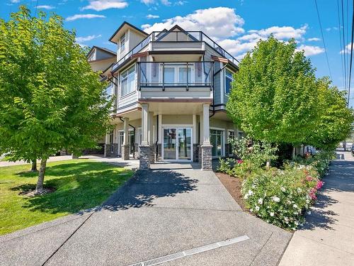 101-5822 Garden St, Duncan, BC 