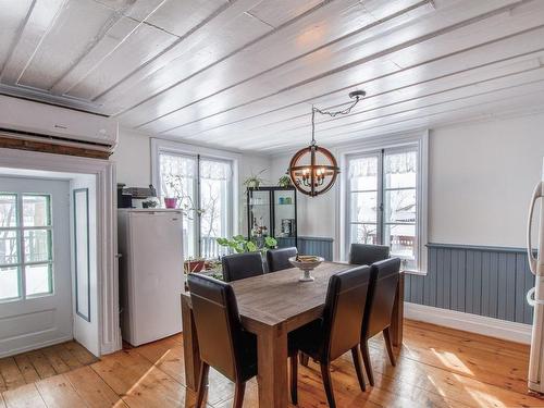 Dining room - 1007 Ch. Du Rivage, Saint-Antoine-Sur-Richelieu, QC - Indoor Photo Showing Dining Room