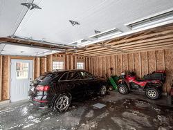 Garage - 