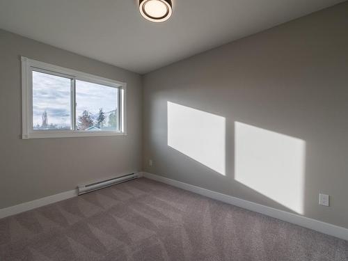 647/649 Reemon Drive, Kamloops, BC - Indoor Photo Showing Other Room