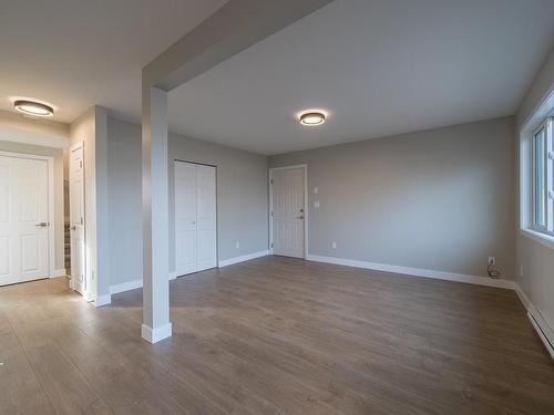 647/649 Reemon Drive, Kamloops, BC - Indoor Photo Showing Other Room