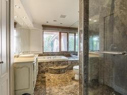 Ensuite bathroom - 