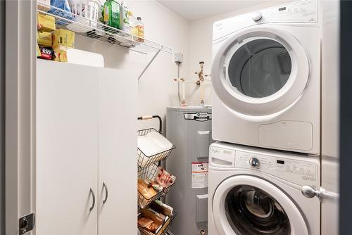 105-2250 Majoros Road, West Kelowna, BC - Indoor Photo Showing Laundry Room