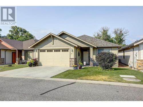 1000 Snowberry Road Unit# 17, Vernon, BC - Outdoor With Facade