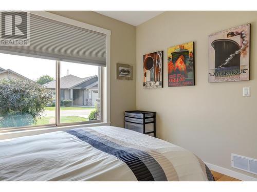 1000 Snowberry Road Unit# 17, Vernon, BC - Indoor Photo Showing Bedroom