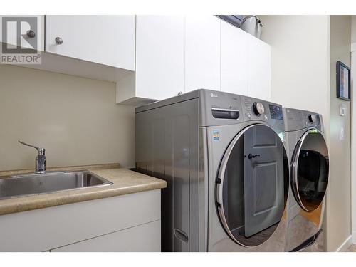 1000 Snowberry Road Unit# 17, Vernon, BC - Indoor Photo Showing Laundry Room