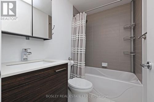 328 - 510 King Street E, Toronto (Waterfront Communities), ON - Indoor Photo Showing Bathroom