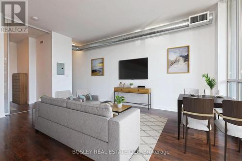 328 - 510 King Street E, Toronto (Waterfront Communities), ON - Indoor Photo Showing Living Room