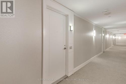 641 - 830 Lawrence Avenue W, Toronto (Yorkdale-Glen Park), ON - Indoor Photo Showing Other Room