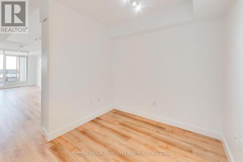 641 - 830 Lawrence Avenue W, Toronto (Yorkdale-Glen Park), ON - Indoor Photo Showing Other Room