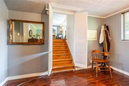 5203 Mulberry Drive, Burlington, ON - Indoor Photo Showing Other Room