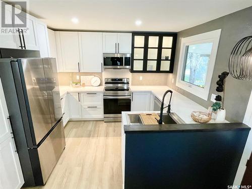 103 Ontario Avenue, Yorkton, SK - Indoor Photo Showing Kitchen