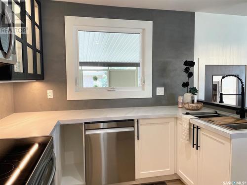 103 Ontario Avenue, Yorkton, SK - Indoor Photo Showing Kitchen