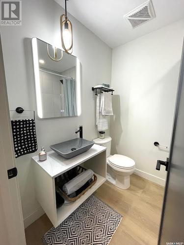 103 Ontario Avenue, Yorkton, SK - Indoor Photo Showing Bathroom