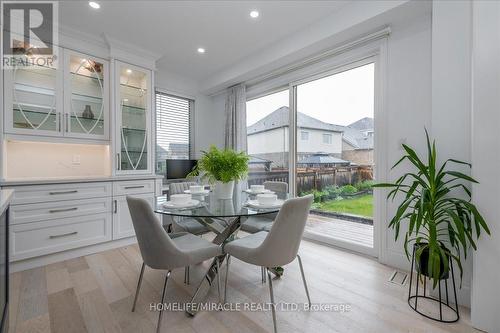 8 Bell Avenue, New Tecumseth, ON - Indoor Photo Showing Dining Room