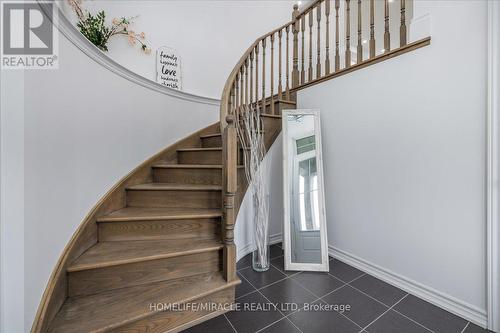 8 Bell Avenue, New Tecumseth, ON - Indoor Photo Showing Other Room