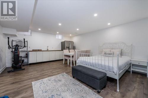 8 Bell Avenue, New Tecumseth, ON - Indoor Photo Showing Bedroom