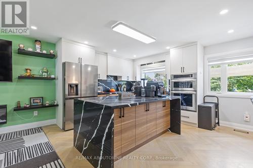 1302 Dunbar Road, Burlington (Mountainside), ON - Indoor Photo Showing Kitchen With Stainless Steel Kitchen