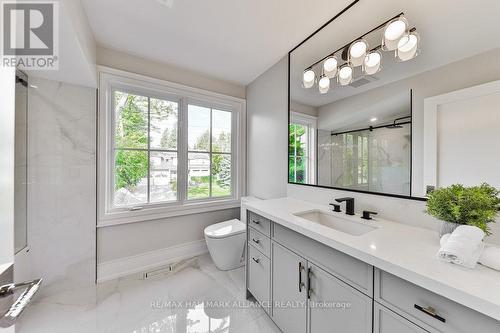 1312 Duncan Road, Oakville (Eastlake), ON - Indoor Photo Showing Bathroom