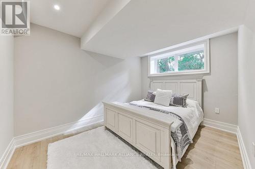 1312 Duncan Road, Oakville (Eastlake), ON - Indoor Photo Showing Bedroom