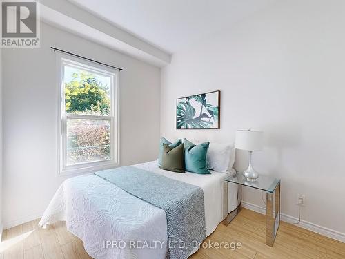 4 Mcmurchy Avenue S, Brampton (Downtown Brampton), ON - Indoor Photo Showing Bedroom