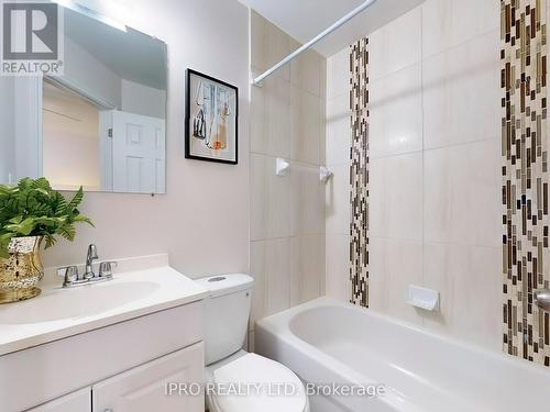 4 Mcmurchy Avenue S, Brampton (Downtown Brampton), ON - Indoor Photo Showing Bathroom