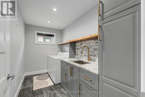 248 Summer Street, Windsor, ON - Indoor Photo Showing Laundry Room