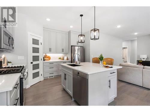 2529 Valley Place, Blind Bay, BC - Indoor Photo Showing Kitchen With Upgraded Kitchen