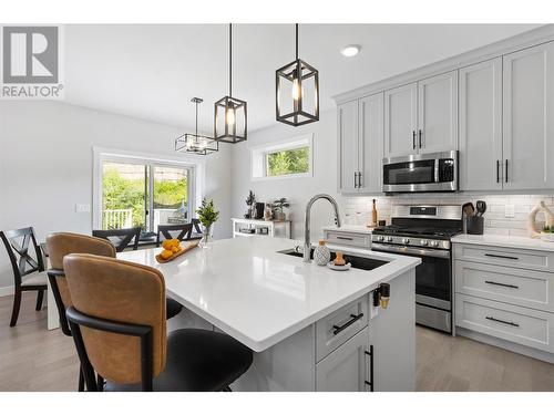 2529 Valley Place, Blind Bay, BC - Indoor Photo Showing Kitchen With Upgraded Kitchen