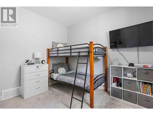 2529 Valley Place, Blind Bay, BC - Indoor Photo Showing Bedroom