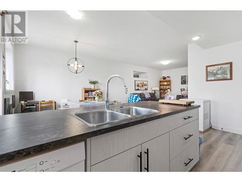 2529 Valley Place, Blind Bay, BC - Indoor Photo Showing Kitchen With Double Sink