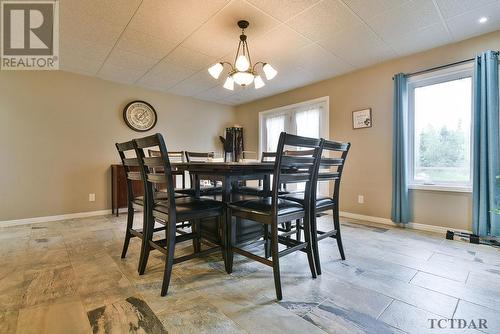 1570 Gold Mine Rd, Timmins, ON - Indoor Photo Showing Dining Room