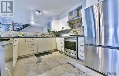 1570 Gold Mine Rd, Timmins, ON - Indoor Photo Showing Kitchen With Upgraded Kitchen