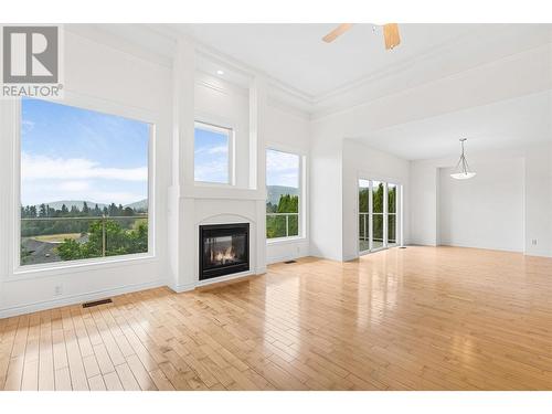 2567 Rhinestone Road, West Kelowna, BC - Indoor Photo Showing Living Room With Fireplace