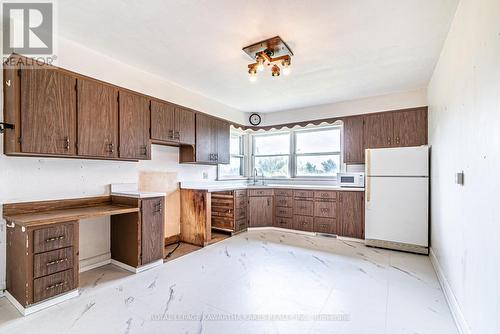 4166 Hwy 35, Kawartha Lakes (Cameron), ON - Indoor Photo Showing Kitchen