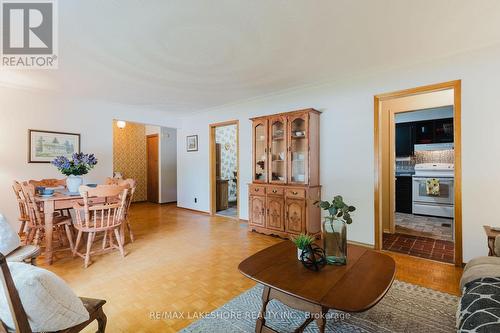 8 Elm Avenue, Hamilton Township (Baltimore), ON - Indoor Photo Showing Living Room