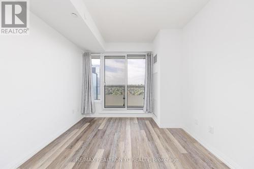 2110 - 75 Canterbury Place, Toronto, ON - Indoor Photo Showing Other Room