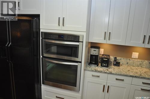 310 Willow Street E, Saskatoon, SK - Indoor Photo Showing Kitchen