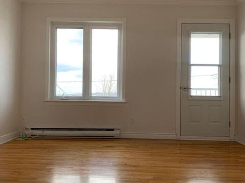 Living room - 224  - 226 Rue St-Jean-Baptiste, Val-Des-Sources, QC - Indoor Photo Showing Other Room