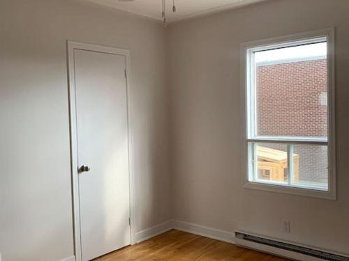 Bedroom - 224  - 226 Rue St-Jean-Baptiste, Val-Des-Sources, QC - Indoor Photo Showing Other Room