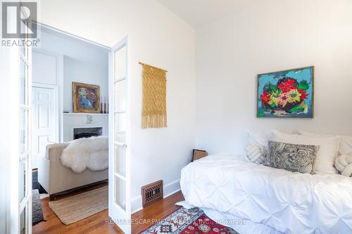 15 Liberty Street, Hamilton (Corktown), ON - Indoor Photo Showing Bedroom