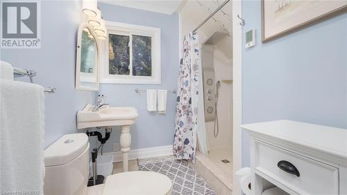 424 Huron Road, Red Bay, ON - Indoor Photo Showing Bathroom