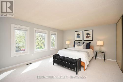1626 Greenbriar Drive, Oakville, ON - Indoor Photo Showing Bedroom