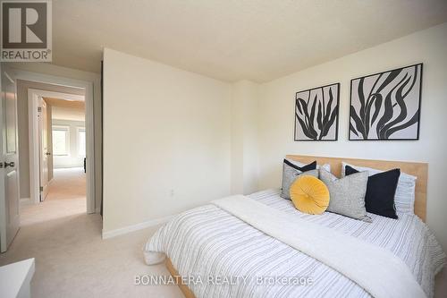1626 Greenbriar Drive, Oakville, ON - Indoor Photo Showing Bedroom