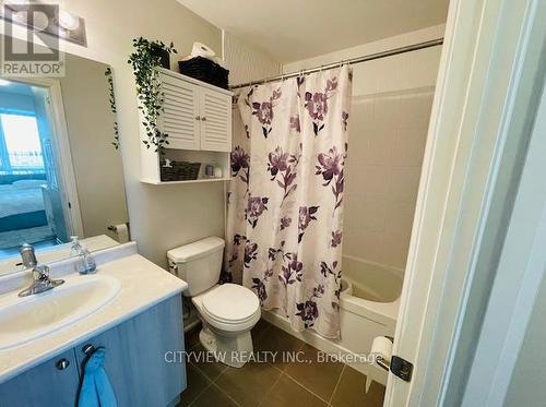 1004 - 55 Yorkland Boulevard, Brampton, ON - Indoor Photo Showing Bathroom