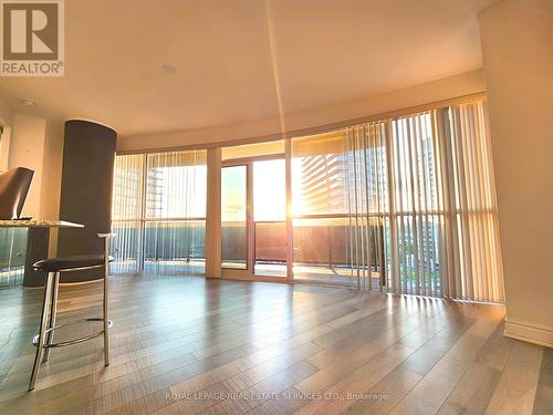 908 - 80 Marine Parade Drive, Toronto, ON - Indoor Photo Showing Other Room