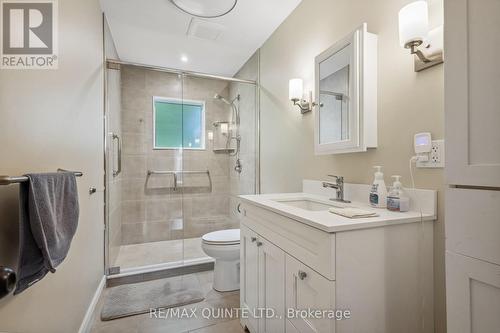 2478 County Road 40, Quinte West, ON - Indoor Photo Showing Bathroom